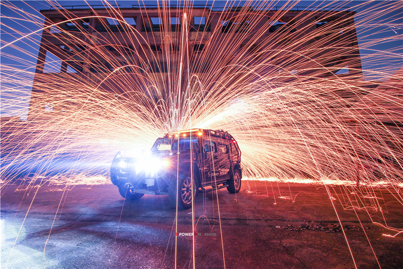 悍马h2顶级改装能上路吗,超豪华改装悍马h2越野suv