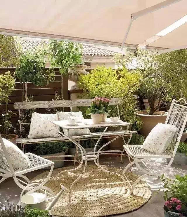 如何把小户型阳台改造成小花园,如何把露天阳台设计成花园