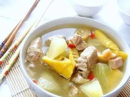 机票价格大跳水最低到0.7折啥情况,机票最低240元