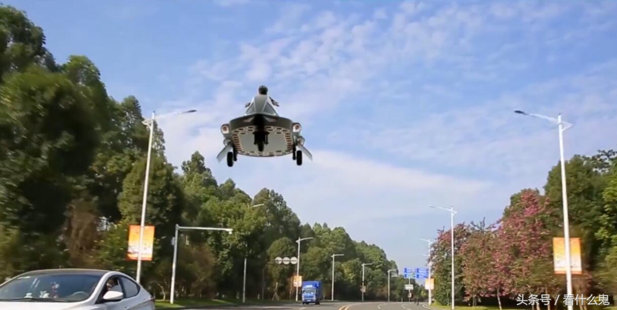 中国研究的载人陆空飞车，只充电就能飞，卖50万你买不买？