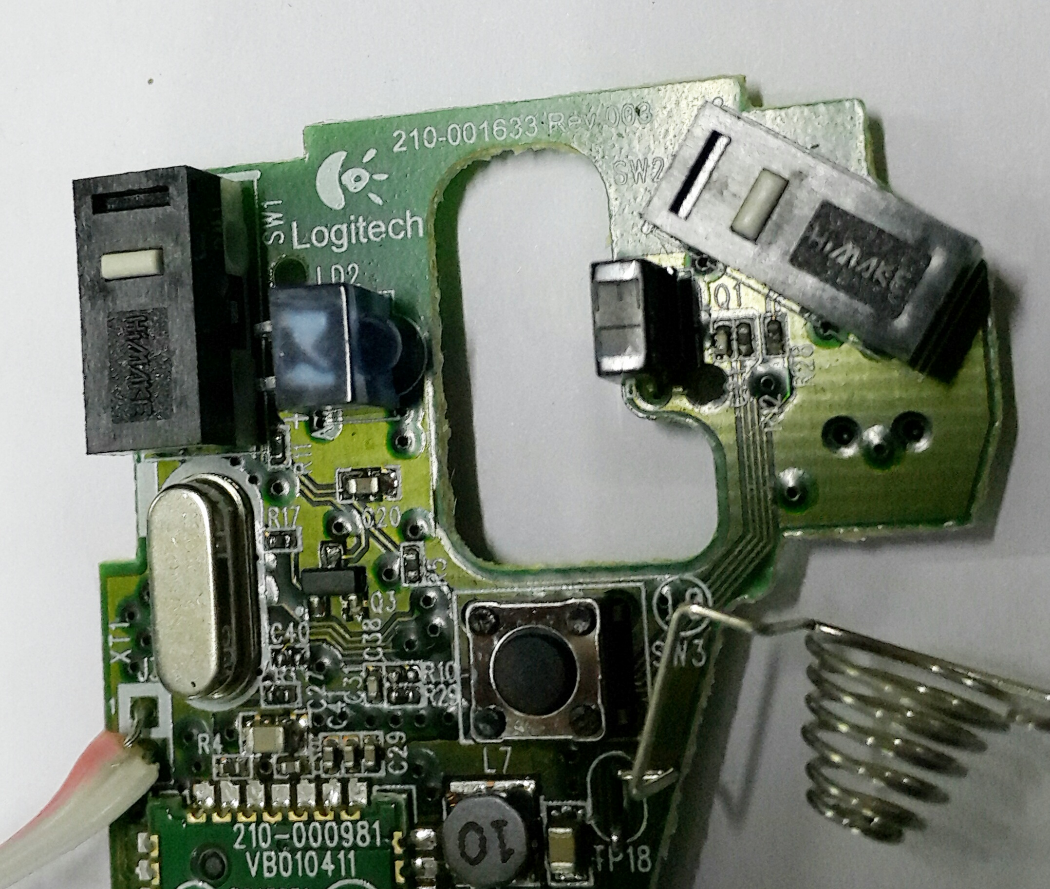 罗技m186无线鼠标电池能充电吗,罗技m186无线鼠标分解图