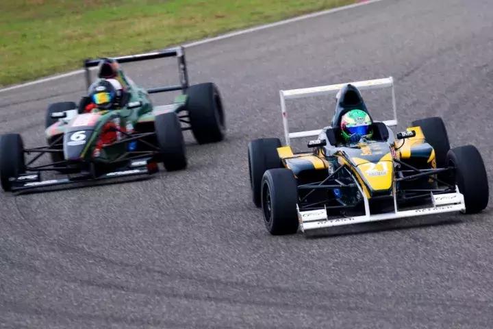 见证王者角逐DOD车用摄像机为乐虎CFGP宁波收*战官**加油