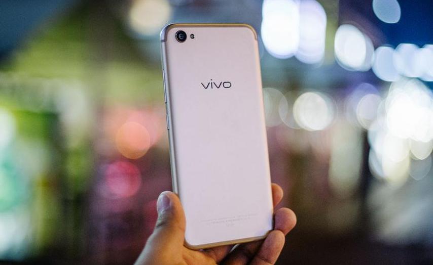 3040mAh+64GB，这台旗舰原价2798元已不足2000元