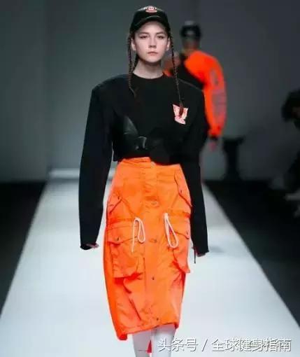 俄罗斯模特猝死尸检,20多岁俄罗斯超模跳楼事件