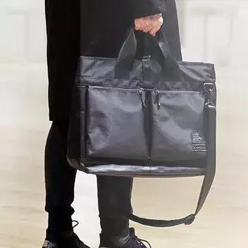 “双十一”不仅是女生专利，这10只设计师男包推荐给你！