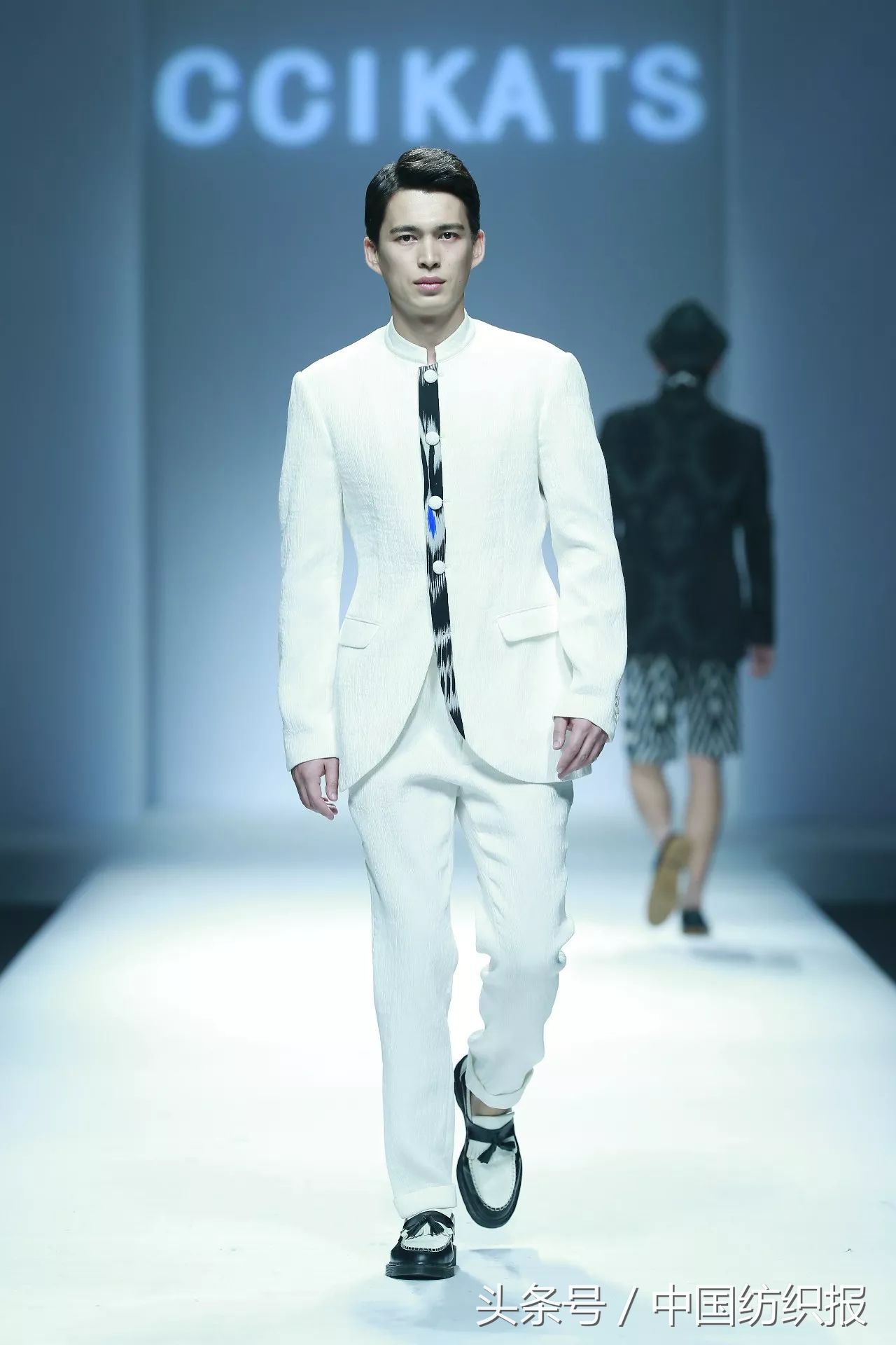 雅莹早春穿什么衣服,雅莹国风美学女装