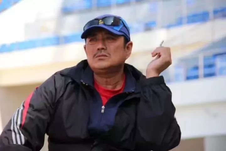 跑全马213分钟什么水准,全马跑到230要练多久