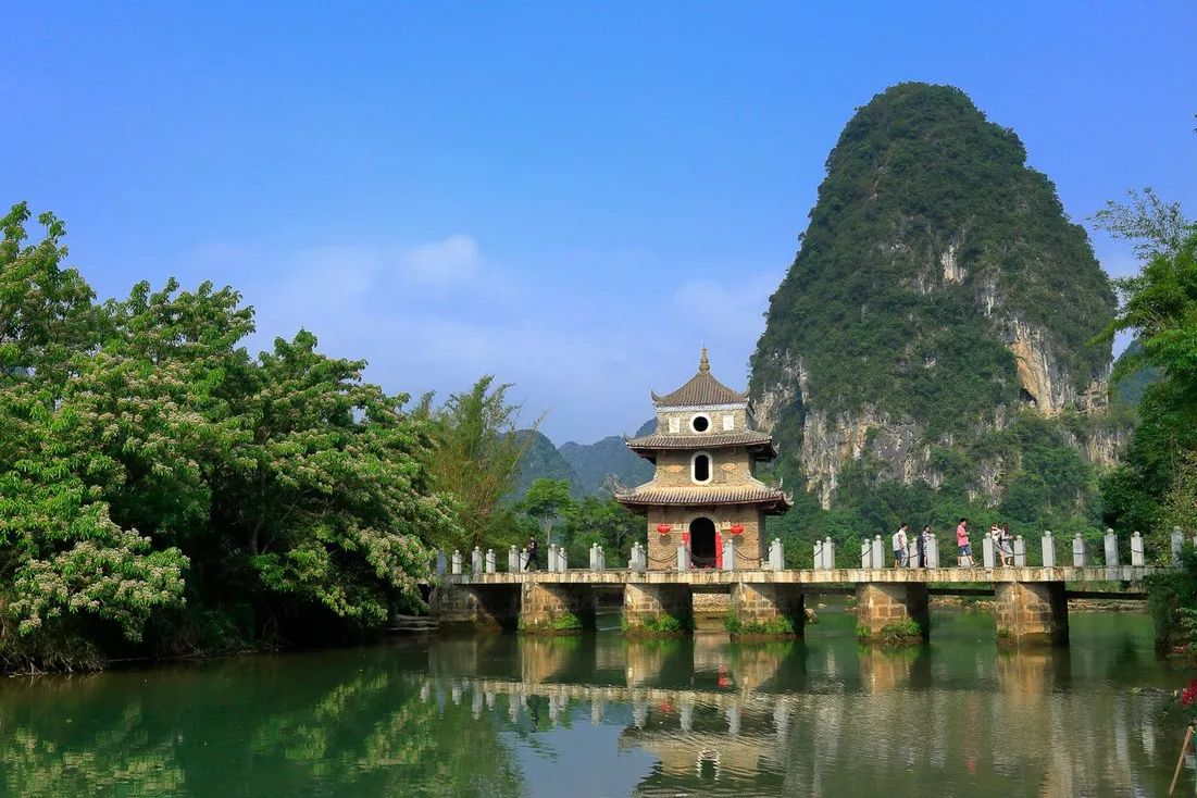 花安高速花溪段,花安高速沿途景区