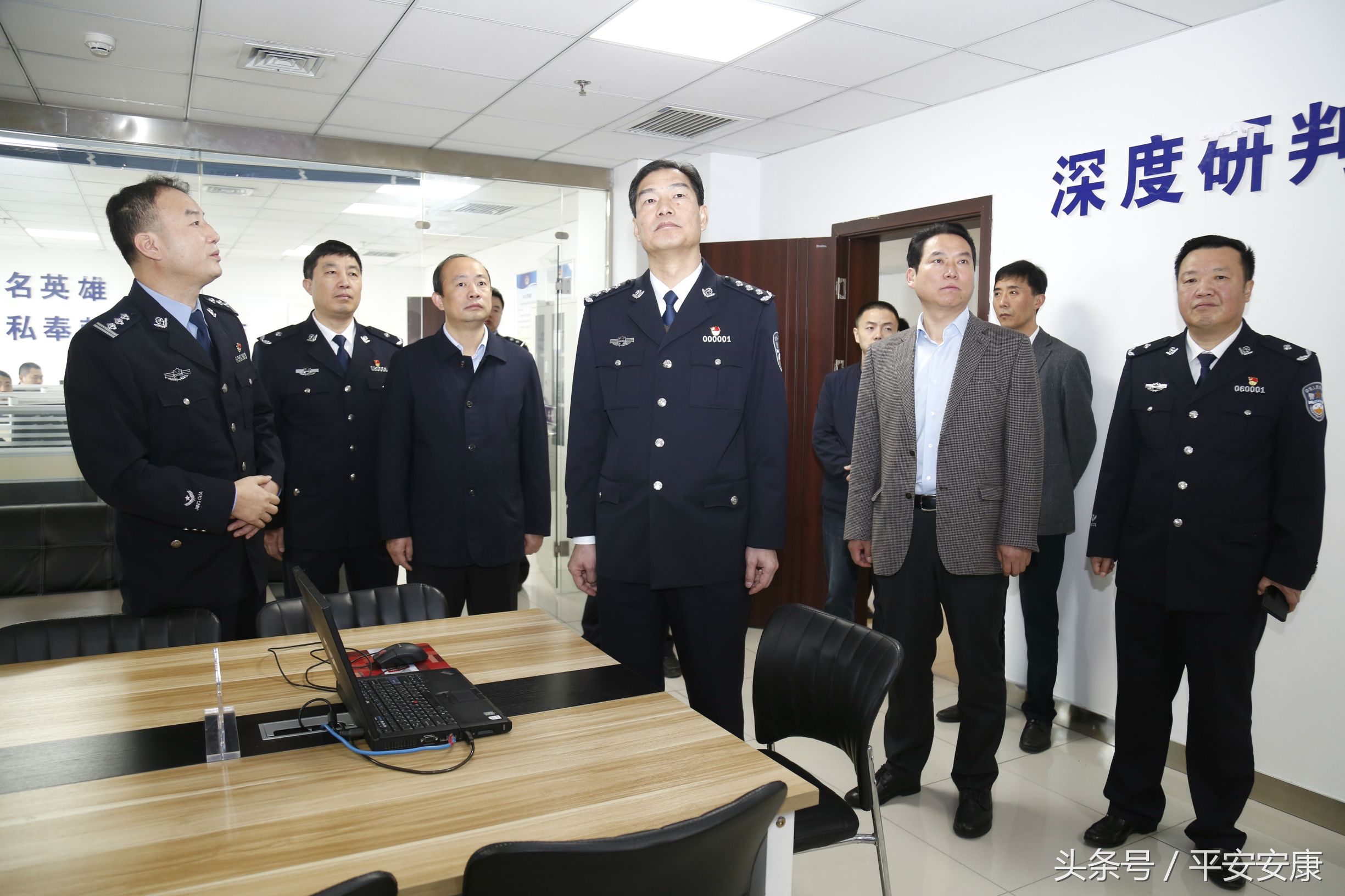 张辉调研全县公安工作,公安部到县公安局调研指导