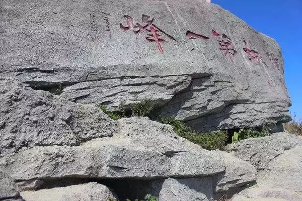 鹏城第一峰梧桐山要不要门票,鹏城第一峰梧桐山顶