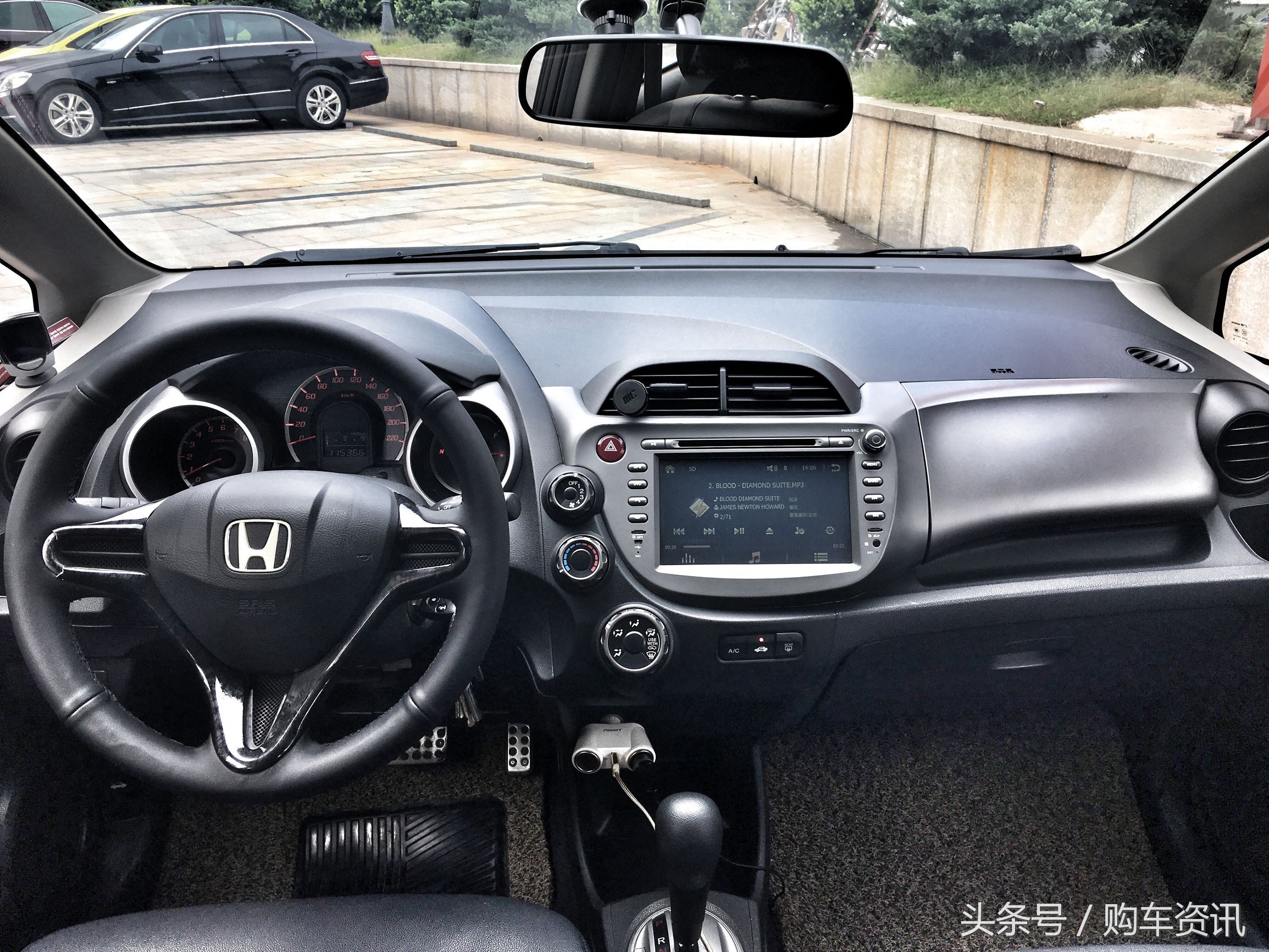 08年飞度老车翻新,老款本田飞度三厢值多少钱