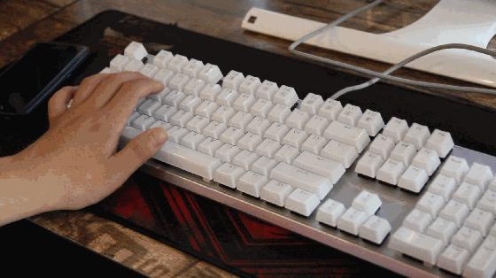 雷神机械键盘实测,雷神白幽灵键盘