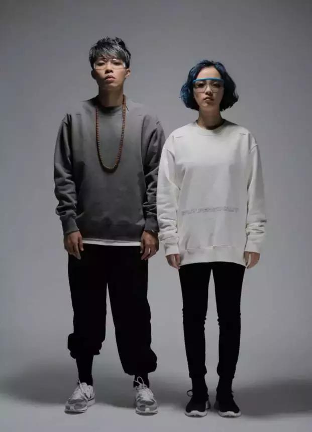 某宝好看衣服店铺推荐,好看不贵的潮牌店