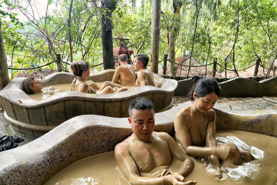 越南芽庄泥浆浴在哪个岛上,游越南芽庄享受泥浆浴