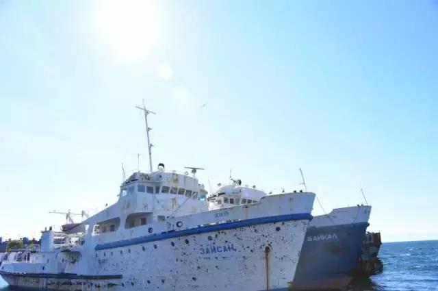 坐火车穿越俄罗斯西伯利亚,欧洲火车途经小镇