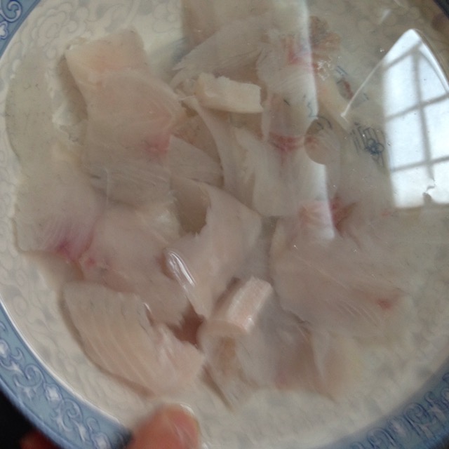 鲈鱼最简单的做法清炖鲈鱼,酸菜整条鲈鱼的正确做法