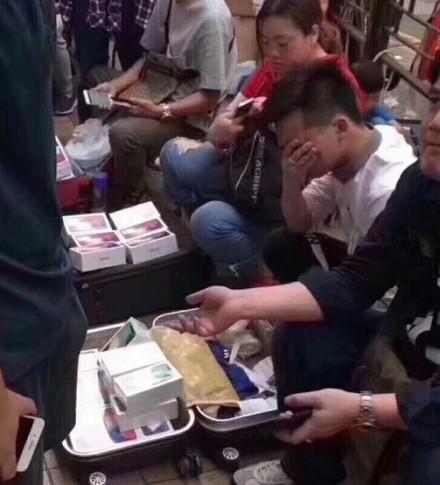 iphone8降价在哪买放心,iphone8日版报价