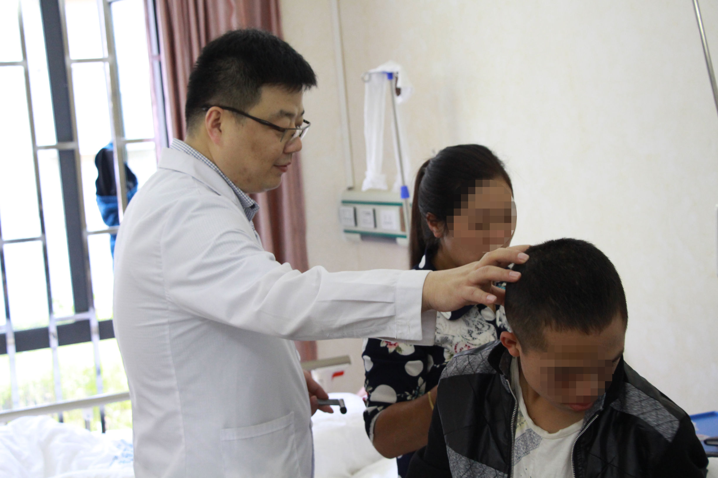 脑瘫病人康复费用,脑瘫8年康复大概需要多少钱