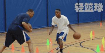 训练左手运球,左手运球不熟悉如何训练