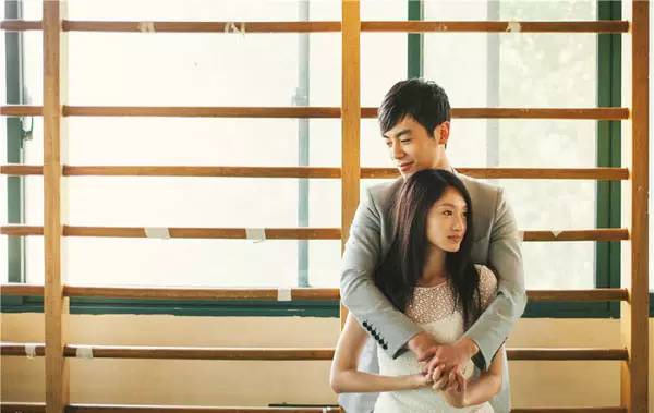 哪些明星的婚纱照比较好看,不需要奢华大牌只要干净利落