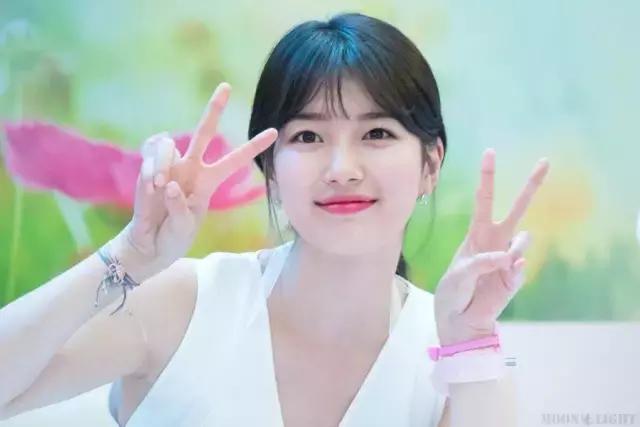 刘海图片女显脸小,有刘海扎发显脸小