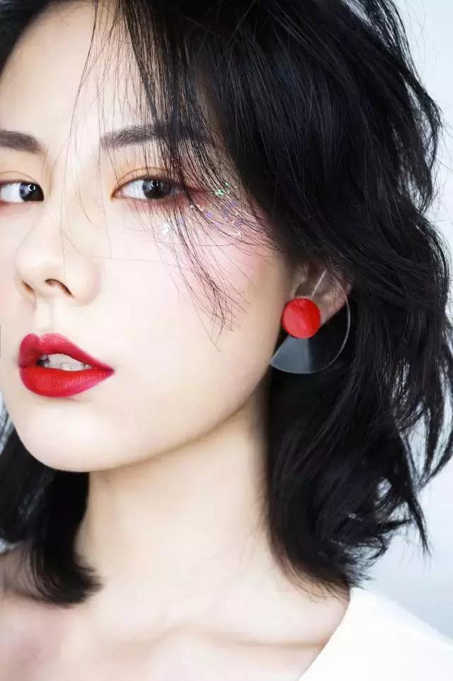 雪莉同款雅诗兰黛,雅诗兰黛最火的口红是哪一款