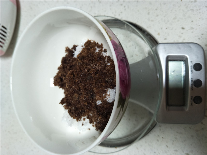 六寸香蕉戚风蛋糕的做法,八寸香蕉戚风蛋糕的配方