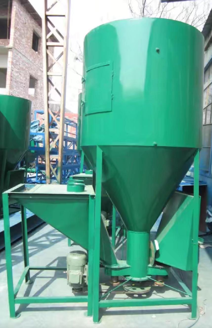 养殖用什么牌的搅拌粉碎机最好,养殖场专用粉碎搅拌机