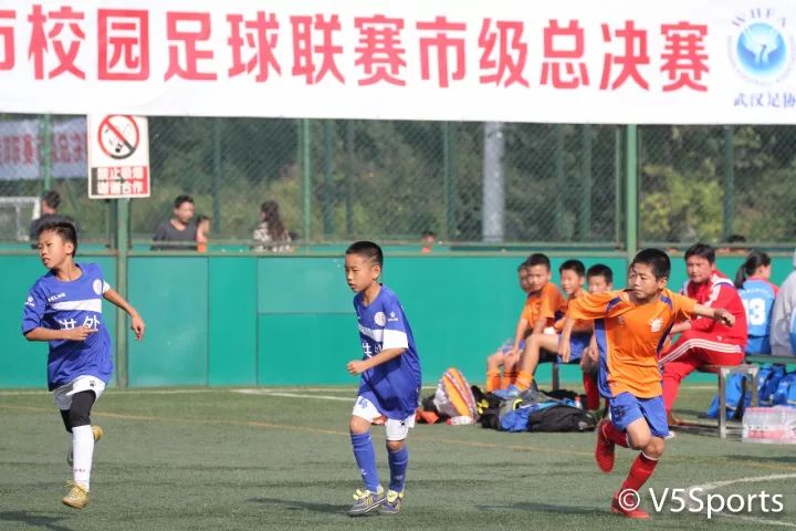 第一届武汉中国青少年足球联赛,中国第一届青少年足球联赛武汉