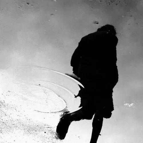 怎么发朋友圈暗示自己没那么重要,发朋友圈不给谁看准确吗