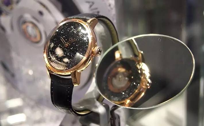 你们哭着喊着要的巴塞尔爆款女表，都在这儿了！|雅趣臻选