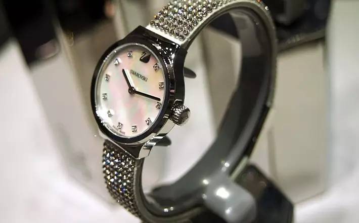 你们哭着喊着要的巴塞尔爆款女表，都在这儿了！|雅趣臻选