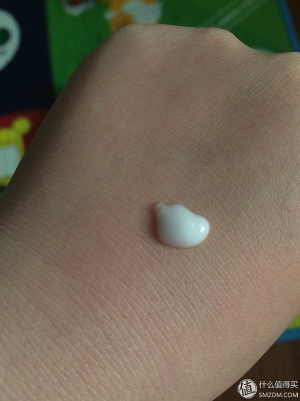 韩束巨补水套装测评,韩束净透淡斑焕白礼盒五件套