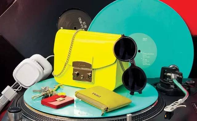 轻奢小众高级感包包百搭,轻奢小众高级感包包真皮不仿大牌