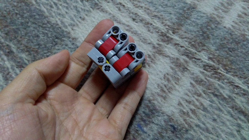 用乐高积木拼指尖陀螺,小米指尖积木新花样