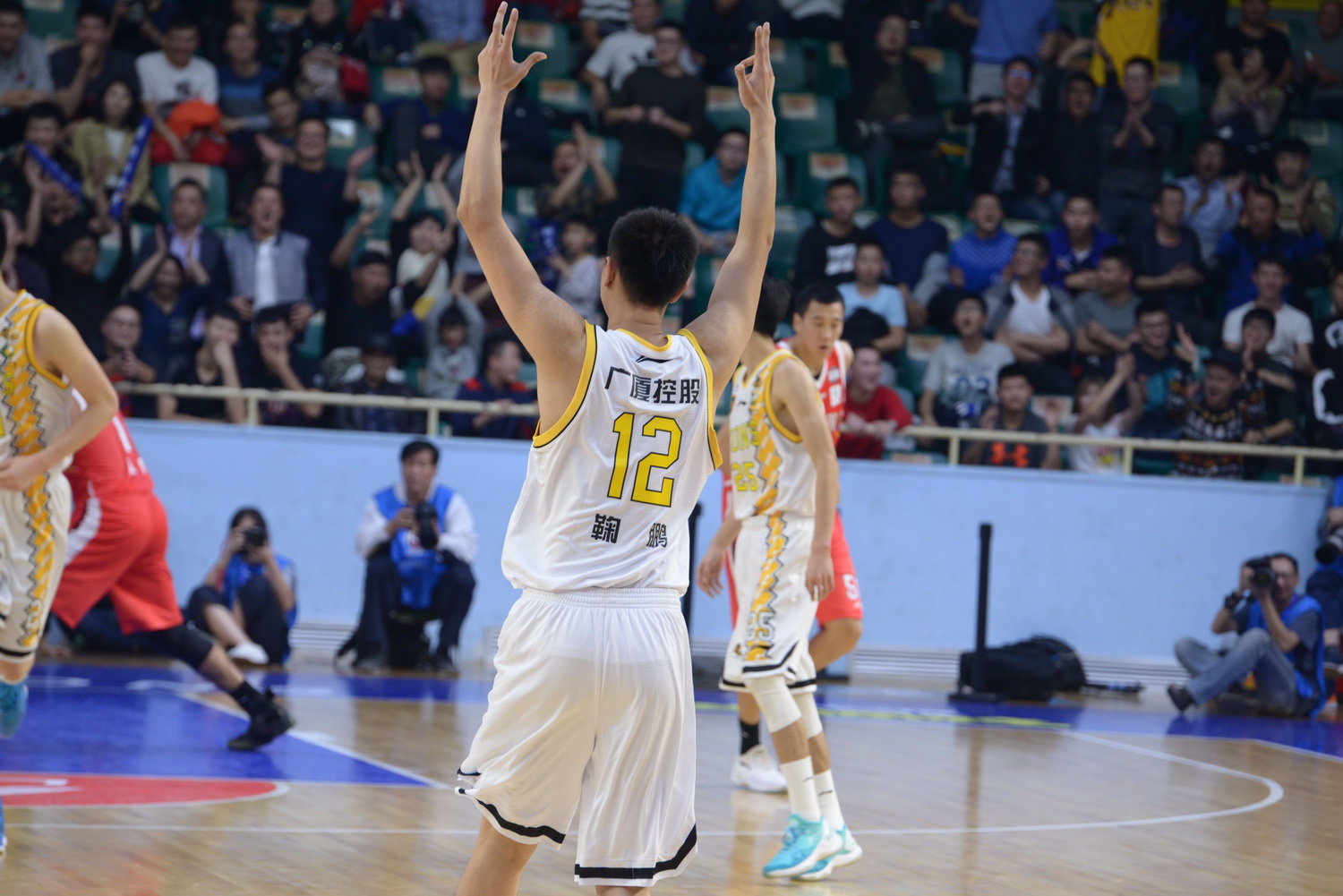 图说广厦｜轻敌吞毒奶，春哥来背锅｜广厦116-118广州现场高清图