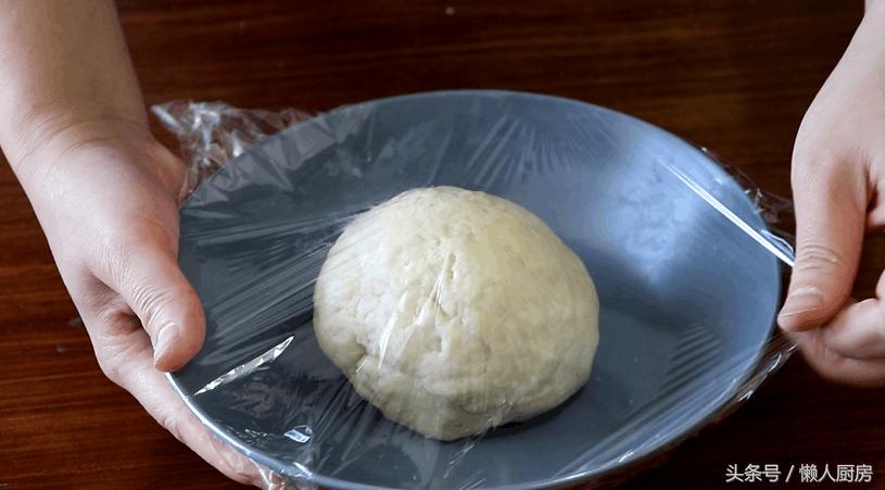 用烤箱做烧饼的家常做法,教你在家用烤箱做烧饼