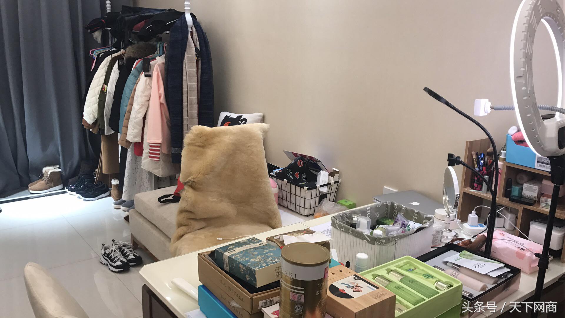 网红大迁徙:从卖笑到带货,游戏小主播变身年入百万淘宝女主播