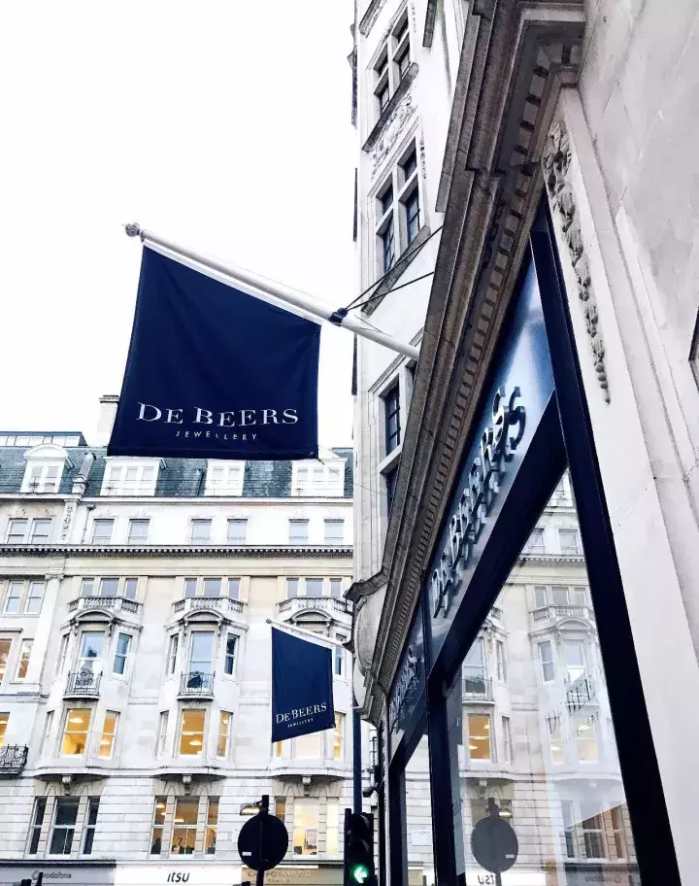 准备结婚了用半年时间挑选钻戒,95后都开始挑钻戒