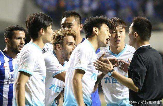 2017年中国足球赛场20大罚单，原因五花八门女足也*力暴**！