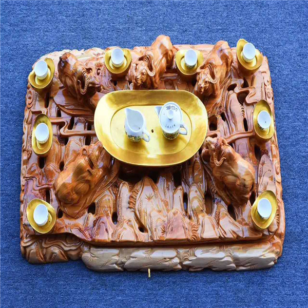 崖柏木雕师傅,崖柏雕刻师青海木雕手艺人