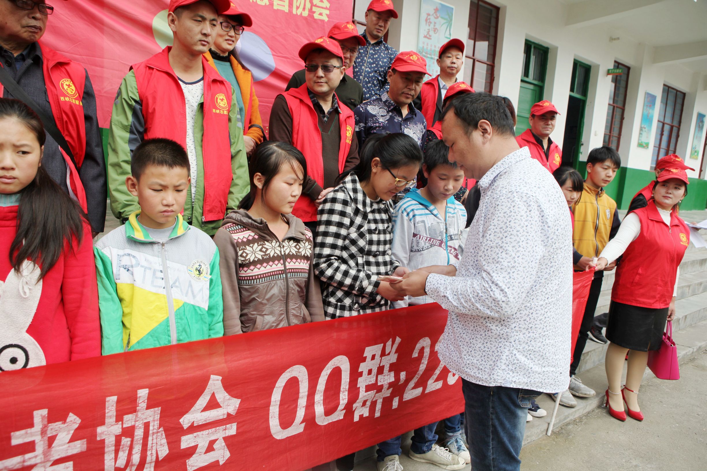 最美西峡人六：爱岗敬业奉献的楷模罗源