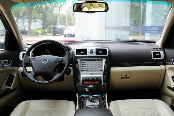 这国产谁买谁亏，看着像豪车，保值率低到吓人，开几年能搞汽修了