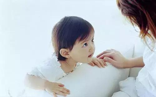 “贵人语迟”吗?孩子咿呀学语时,要注意语言发展的环境和因素