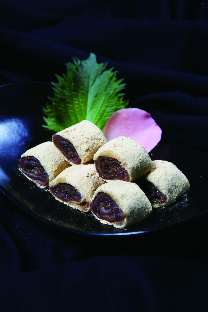 切面包的正确手法你应该知道,怎么切面包蛋糕才好看