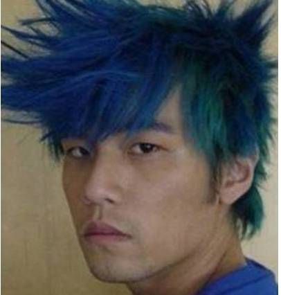 吴亦凡鲶鱼刘海、热巴葬爱公主妆容……明星非主流可怕不？