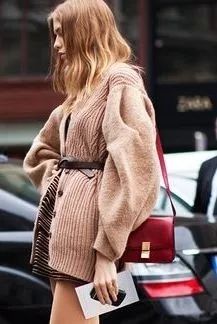 月薪5000的我是怎么存钱买房的,月入多少穿得起celine