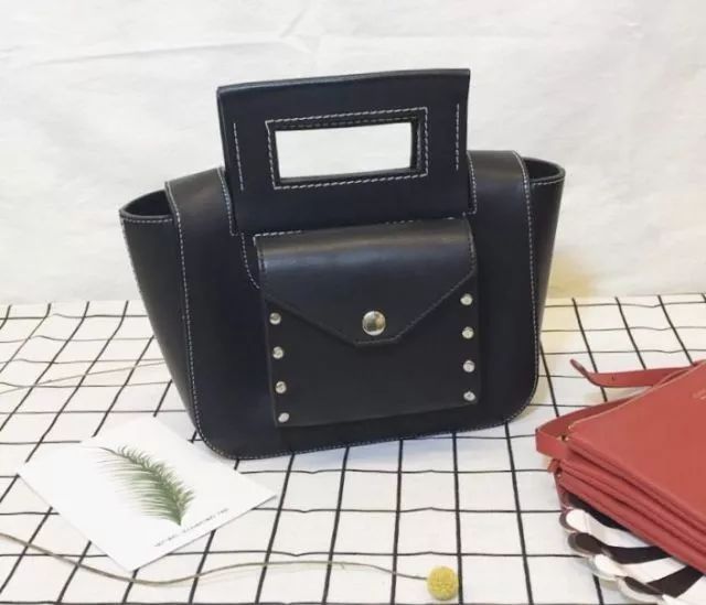 月薪5000的我是怎么存钱买房的,月入多少穿得起celine