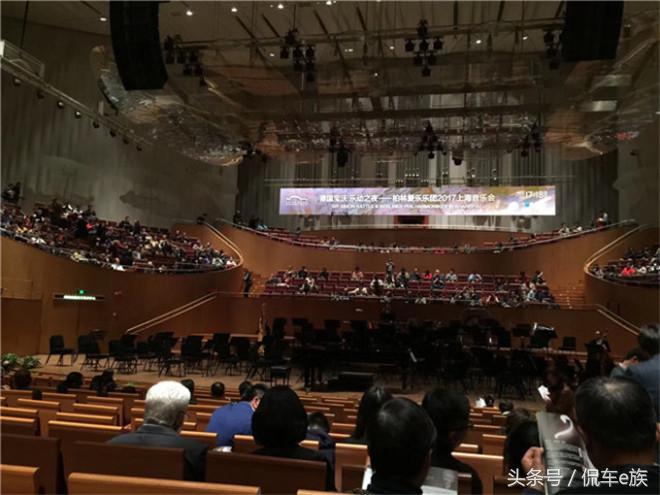 柏林爱乐乐团欧洲音乐会,柏林爱乐乐团演奏晨曲