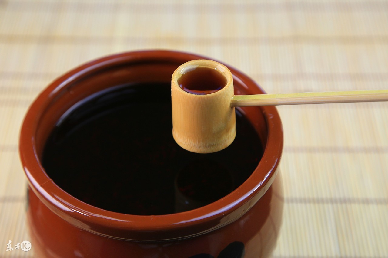 白醋洗脸的妙用,白醋擦鞋的妙用